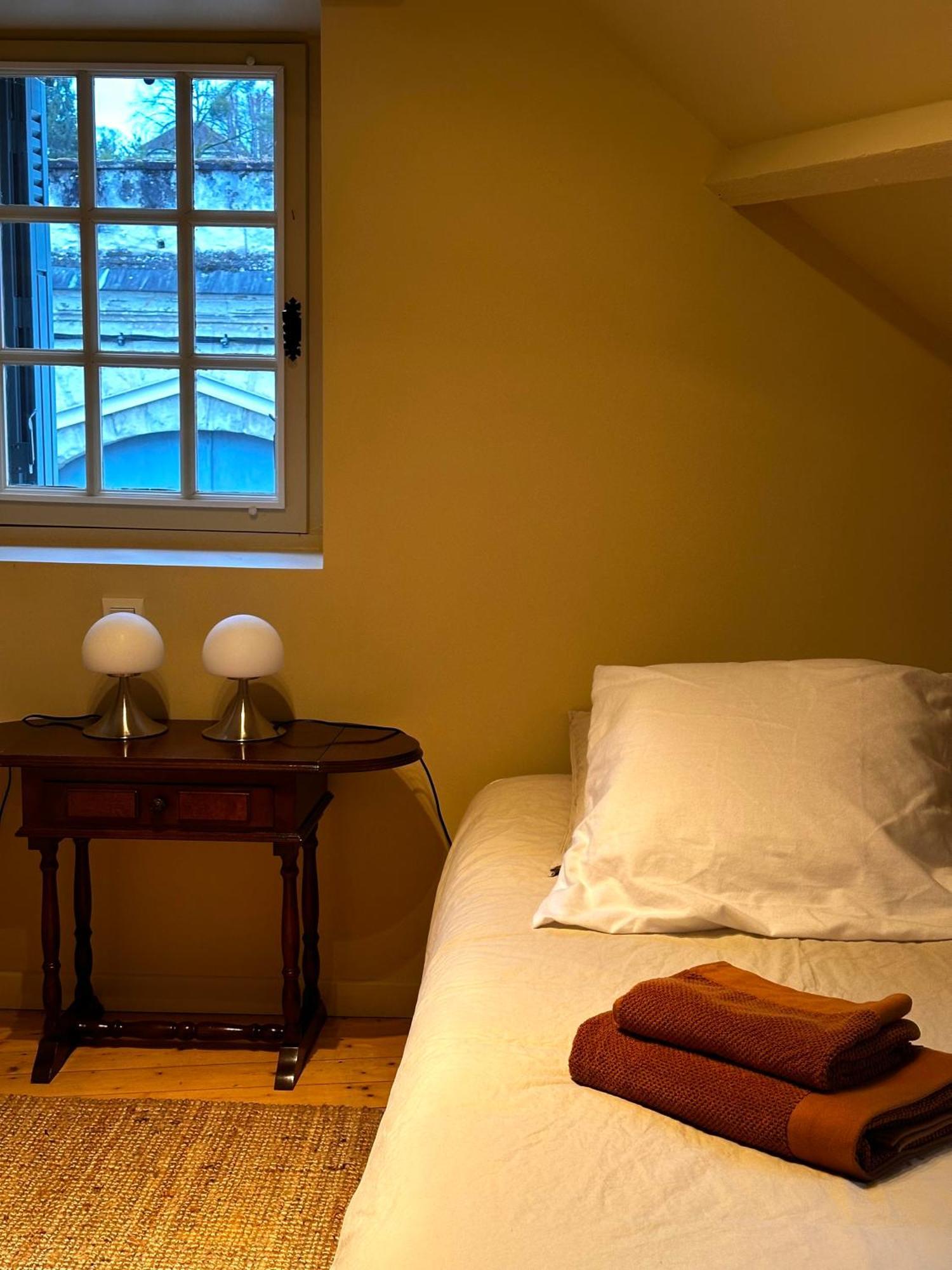 Le Vieux Manoir Villa อองบวส ภายนอก รูปภาพ