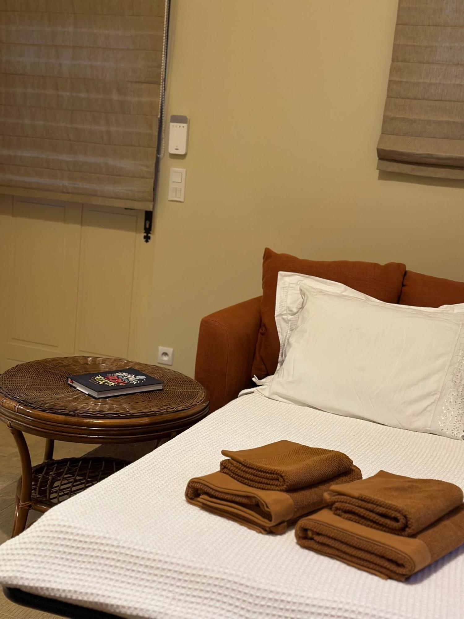 Le Vieux Manoir Villa อองบวส ภายนอก รูปภาพ